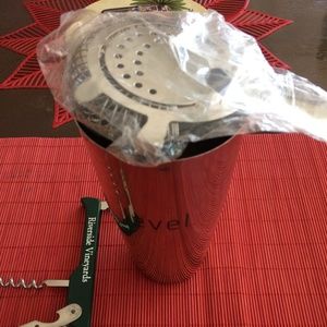HOLIDAY PARTY SUPPLIES-SHAKER,OPENER,STRAINER